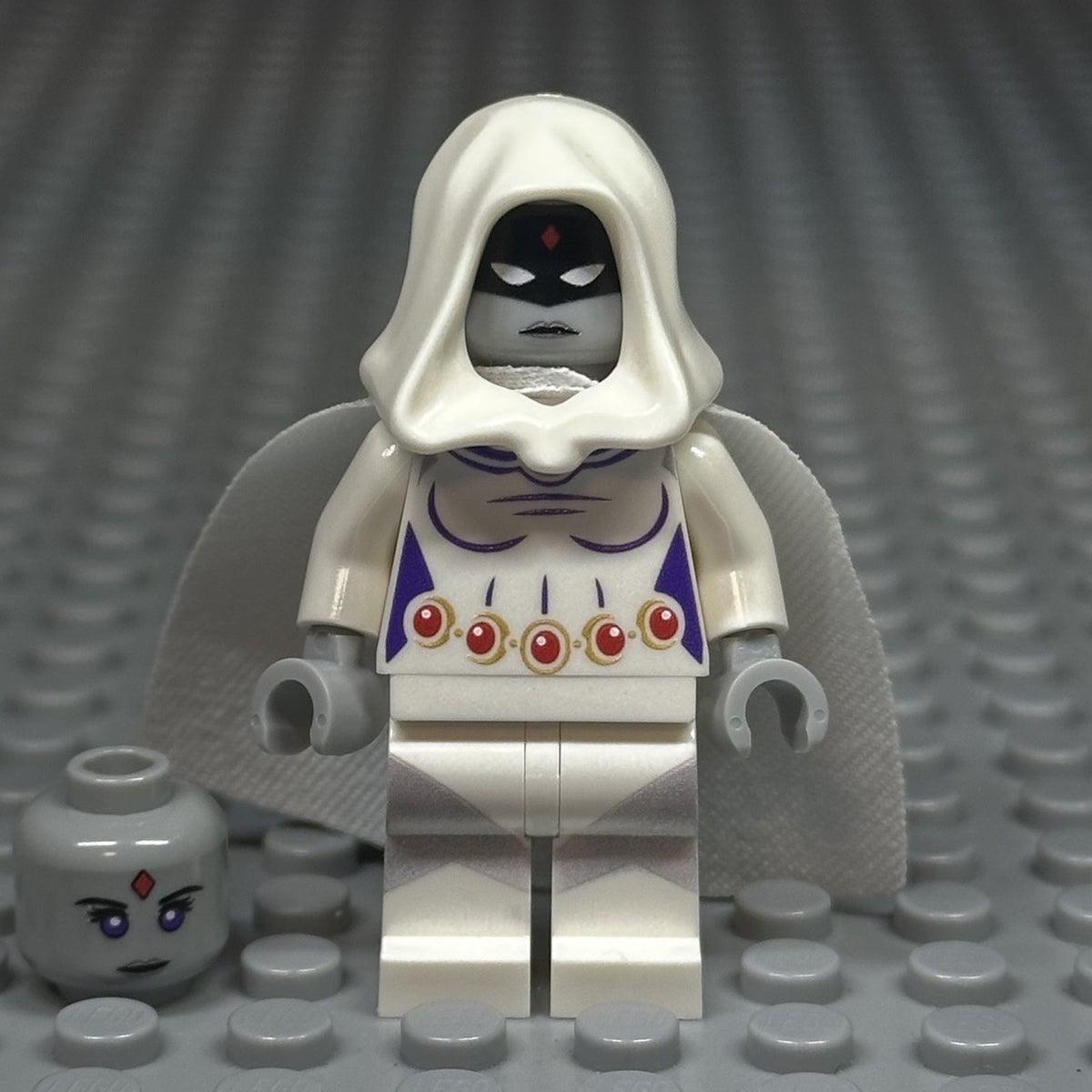 White Sorceress Minifigure
