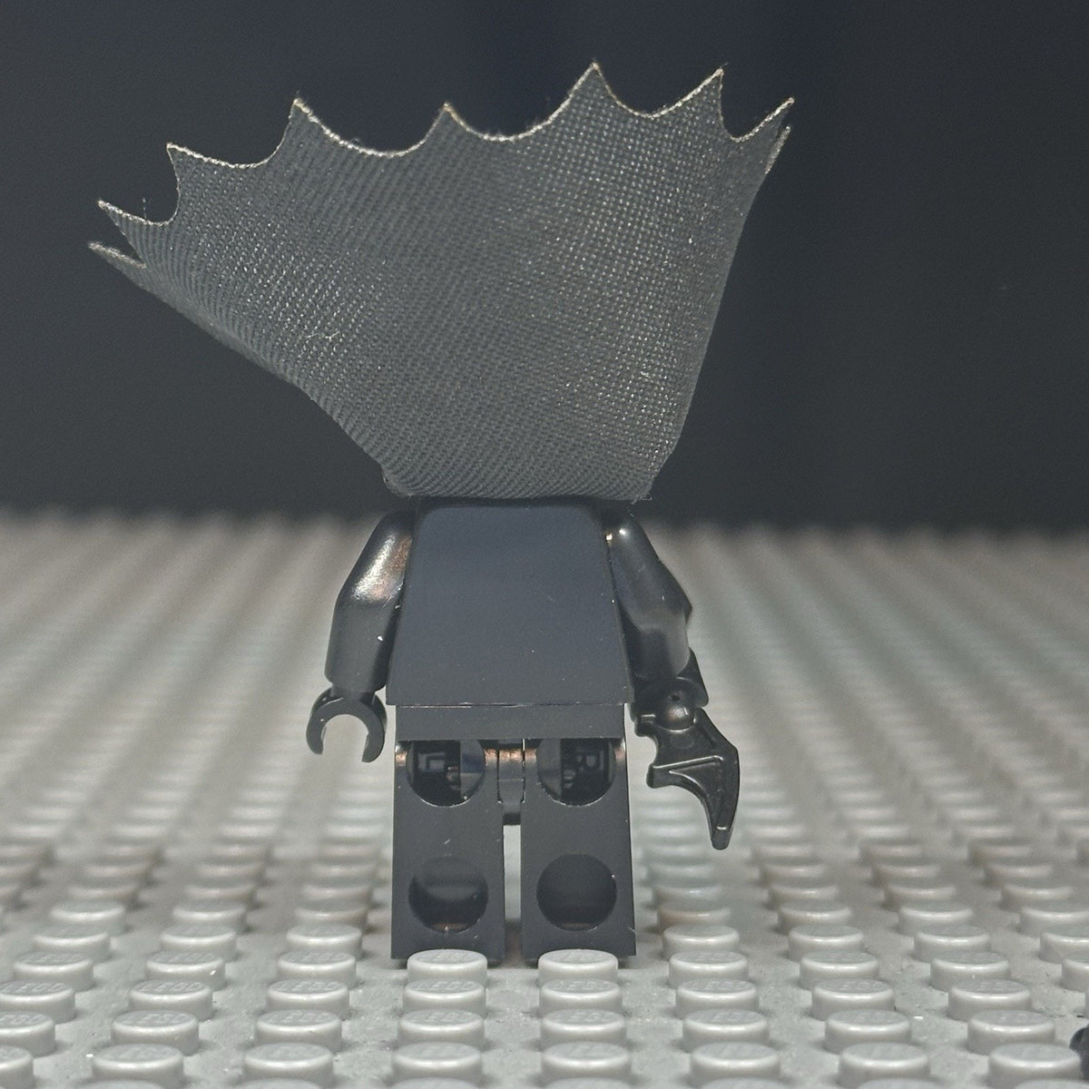 Futuristic Shadow Knight minifigure type 1 & 2 (x2 figs)