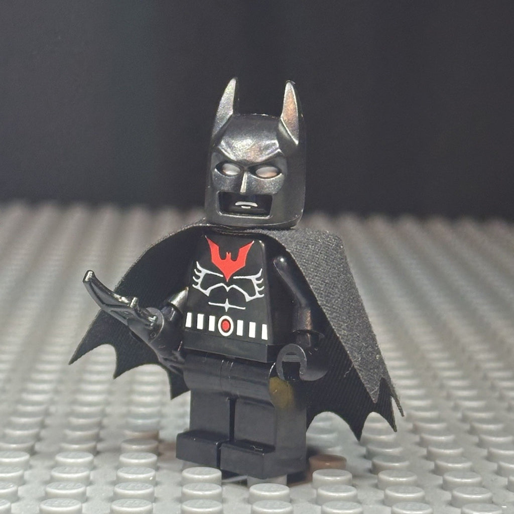 Futuristic Shadow Knight minifigure type 1 & 2 (x2 figs)