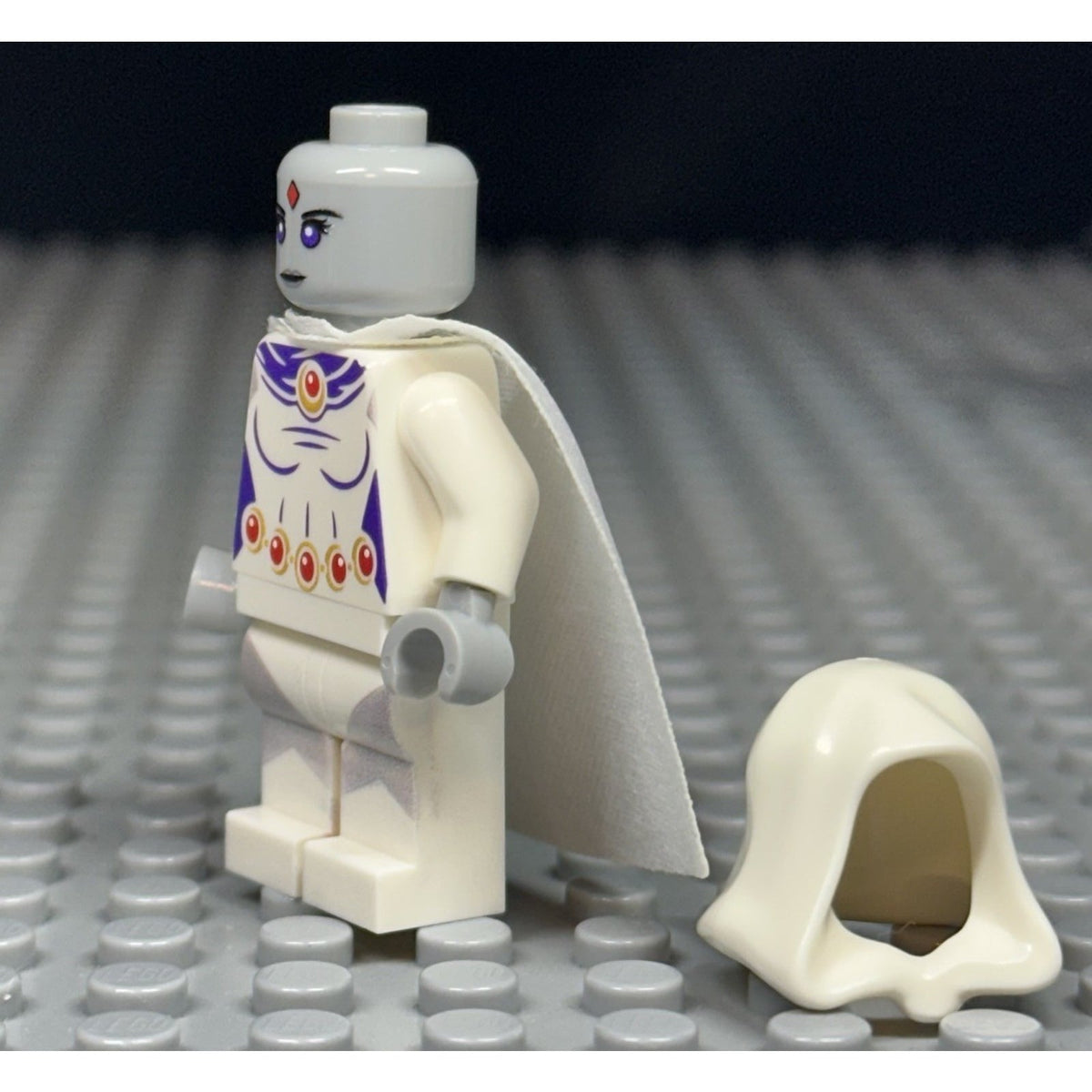 White Sorceress Minifigure
