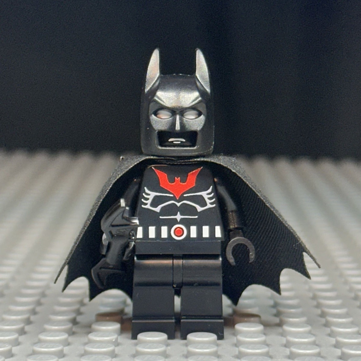 Futuristic Shadow Knight minifigure type 1 & 2 (x2 figs)