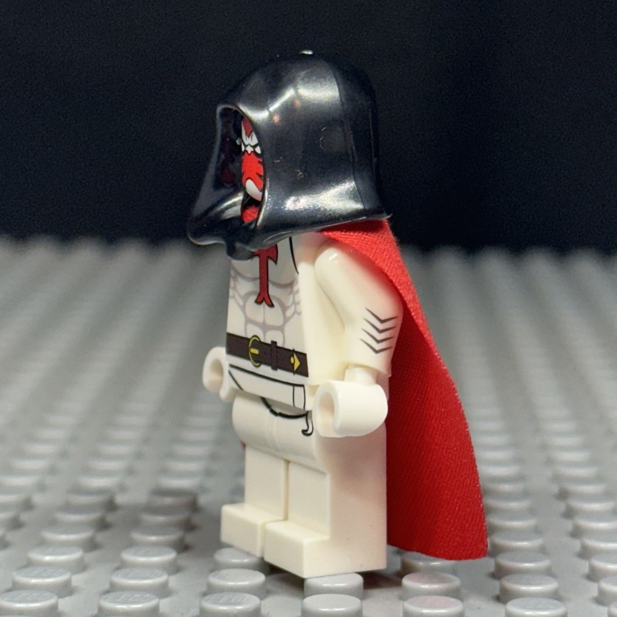 White Crusader Minifigure